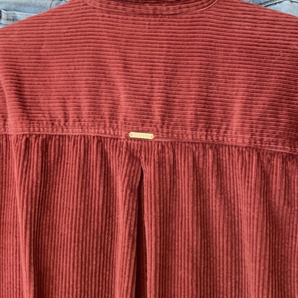 Billabong Top - Picture 8 of 14